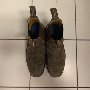 Blundstones boots